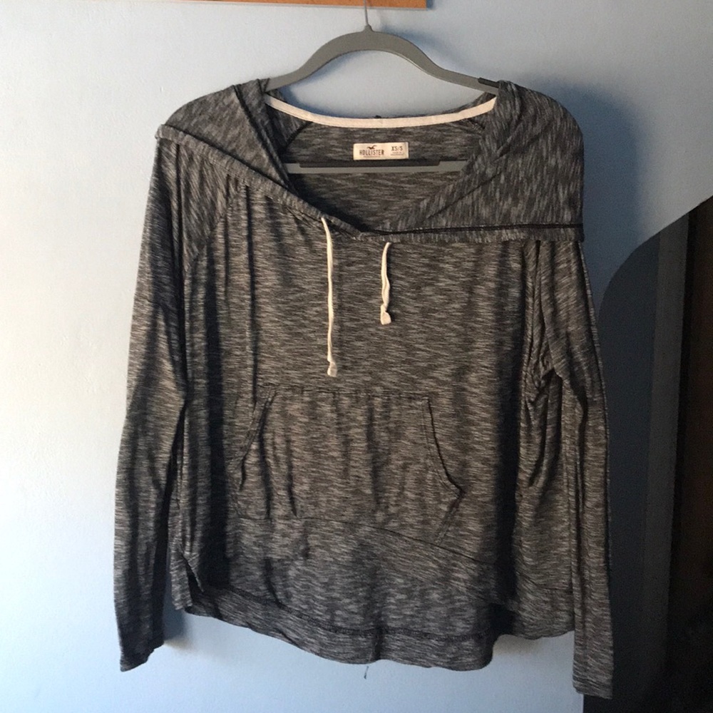 Hollister light-weight cropped long sleeve